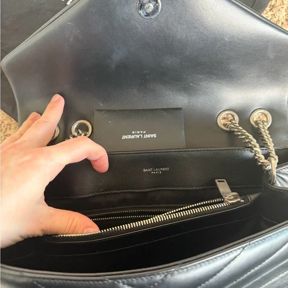 Yves Saint Laurent Black Chevron Leather Shoulder Bag - Picture 6 of 9